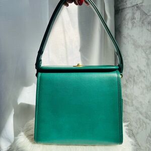 Coach Turn Lock shoulder bag- EUC - limited edition